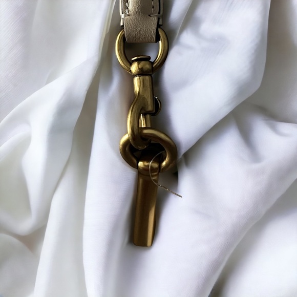 Coach Tabby Pillow 26 Brand New With Tags - Picture 10 of 12